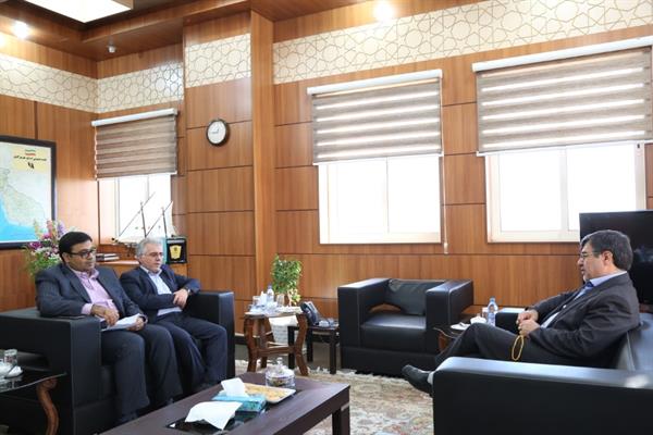 دیدار معاون وزیر ارتباطات  و مدیر کل ارتباطات استان با استاندار هرمزگان