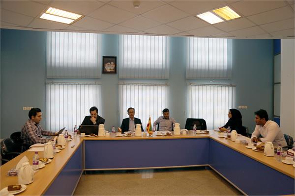 بررسی پیشرفت پروژه USO تلفن همراه با تاکید بر ایجاد پوشش سیار نقاط فاقد ارتباط