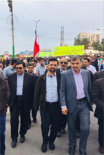 حضور وزیر ارتباطات و فناوری اطلاعات در راهپیمایی یوم الله 22 بهمن در بندرعباس